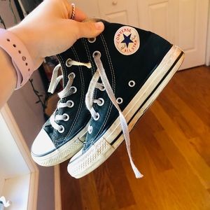 Black converse